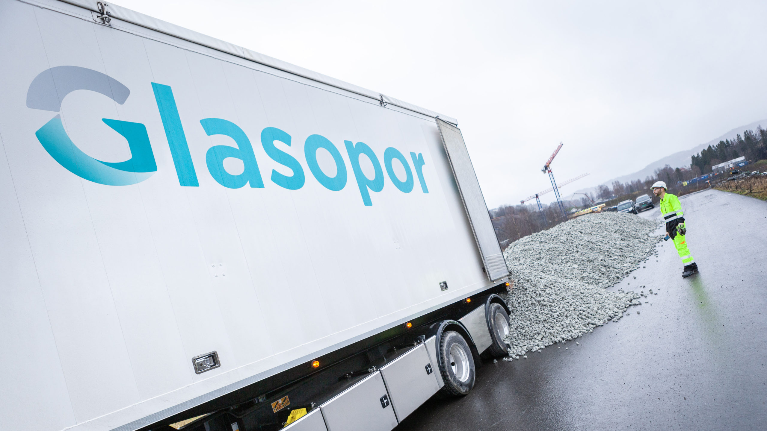 Tipping av Glasopor skumglass i bulk på riksvei 4-prosjektet Roa–Gran