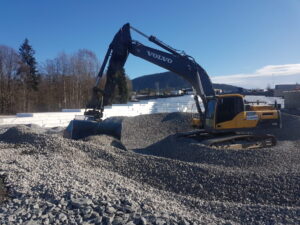Glasopor gjør det mulig å bygge stabil motorvei på landets dårligste grunnforhold. Samtidig reduseres setningsskader og motorveien krever lite vedlikehold.